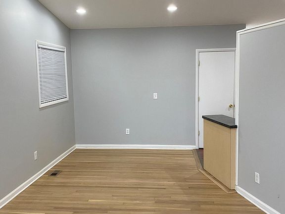 5th image of 14441 Northfield Blvd