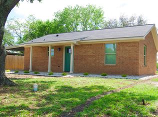 1609 Ambar Dr, El Campo, TX 77437