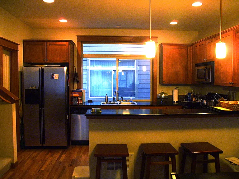 4314B 8th Ave NE #B — Photo 5