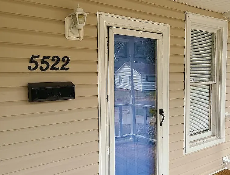5522 G St — Photo 2