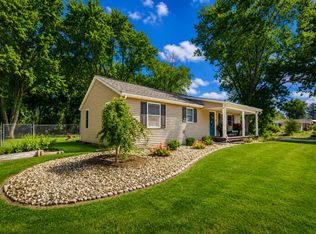 985 Greenfield Ave, Saint Joseph, MI 49085