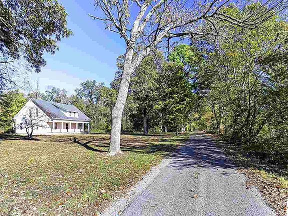 4th image of 246 Ernstberger Ln