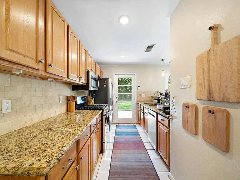 4306 Warm Springs Rd — Photo 9