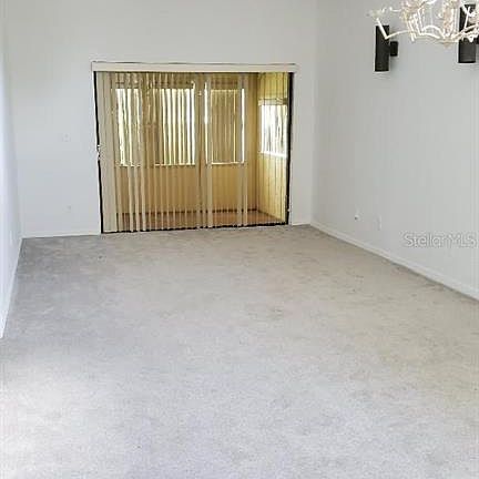 5th image of 16 Saint Andrews Ct