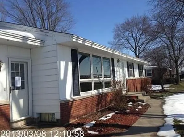 5907 Adams St, Zeeland, MI 49464