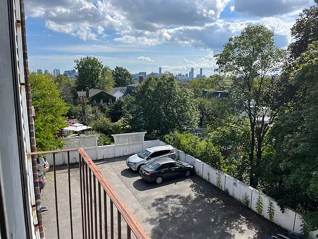 Summer St — Photo 1