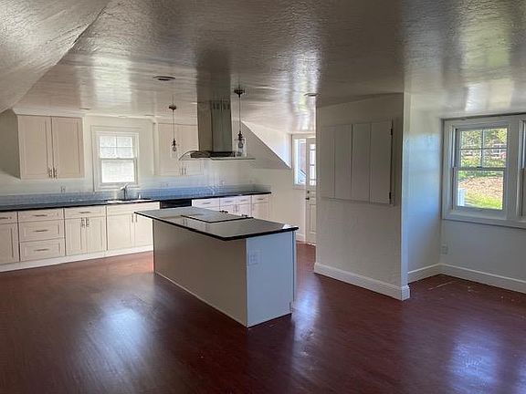 3rd image of 11801 Dorothy Anne Way #D