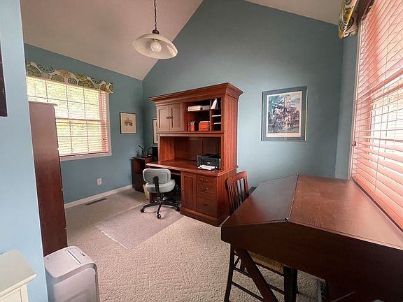 Main floor private office - printer available for use by tenants