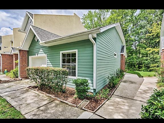 2nd image of 322 NW 50th Blvd #322