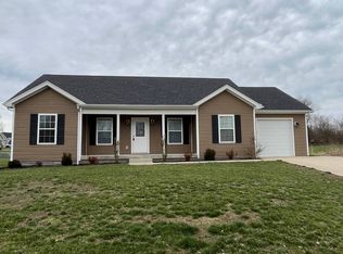 273 Stone Wall Dr, Springfield, KY 40069