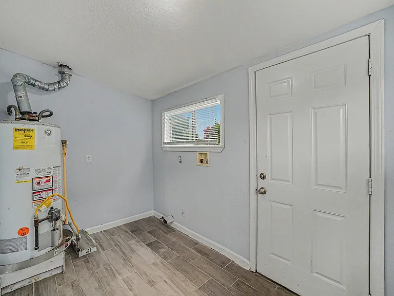 3107 Altoona St — Photo 17