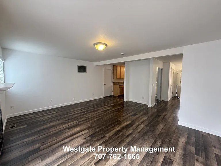 418-420 422 Upham St #418A — Photo 7