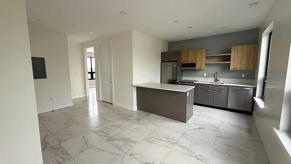 1st image of 1801 Broadway #6G