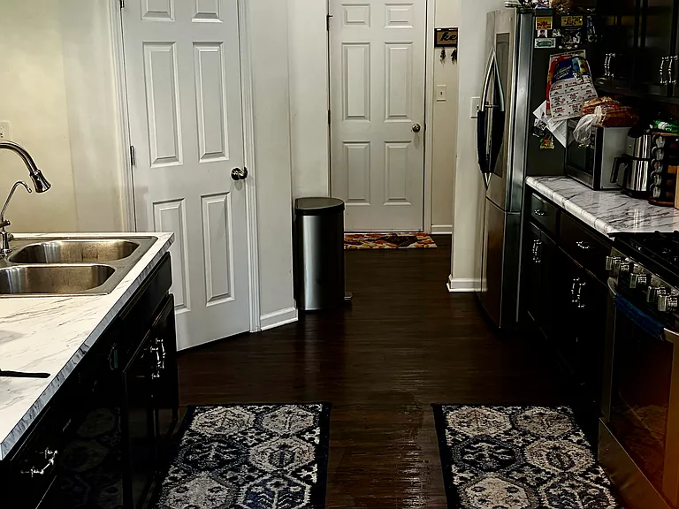 4002 Stubbington Ln — Photo 12