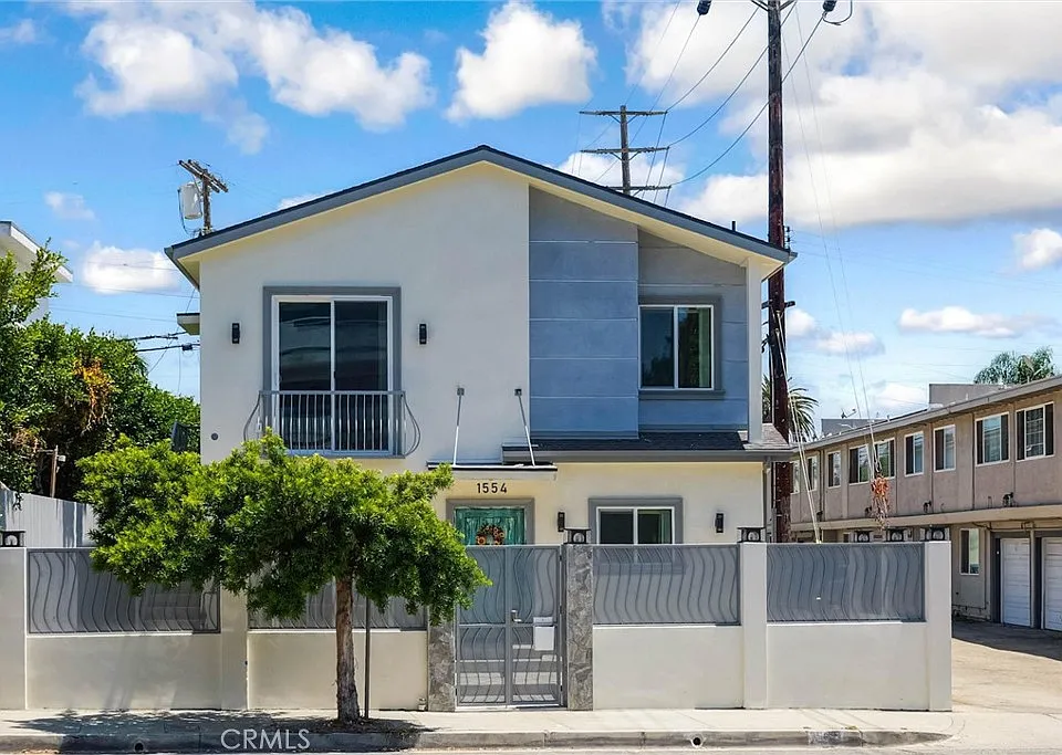 1556 S Bundy