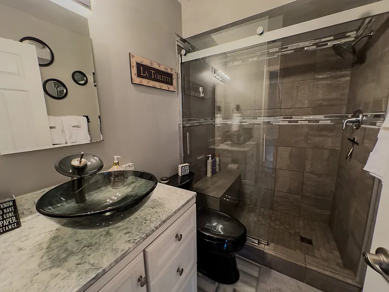 6104 Red Oak Dr #3 — Photo 27