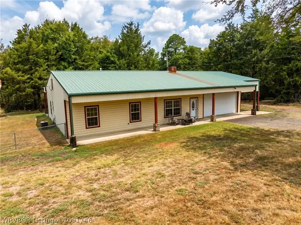 13033 N Highway 59, Cedarville, AR 72932