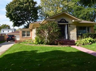 1118 Orchard St, Racine, WI 53405