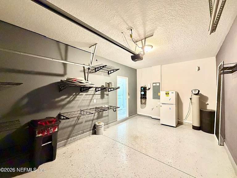 417 Pine Bluff Dr — Photo 24