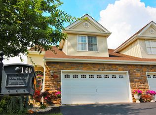 140 Saratoga Ct, Somerset, NJ 08873