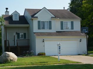 2805 Riverside Dr, Waterford, MI 48329