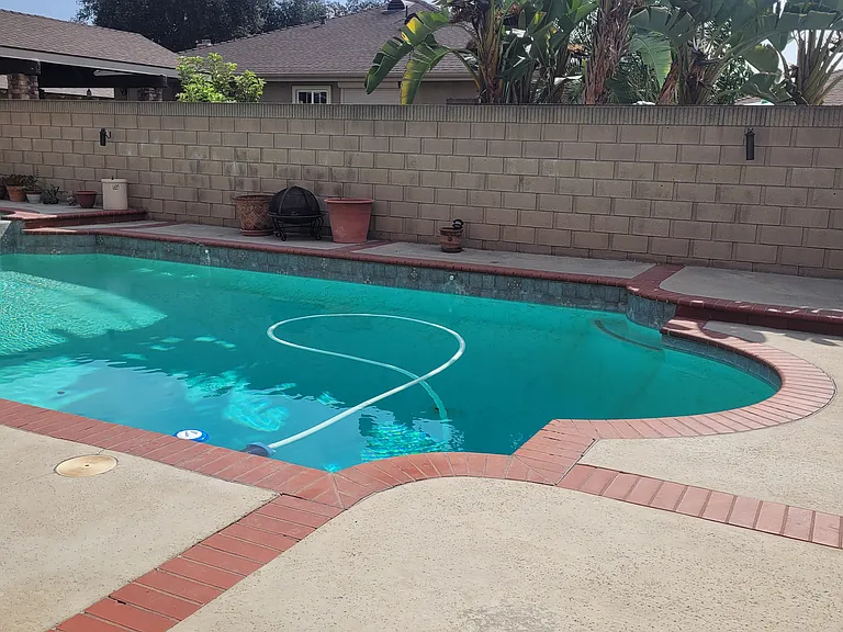 17924 Redwood Ave — Photo 4