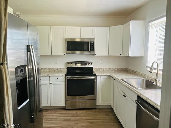 4th image of 1246 Sabal Gardens Dr