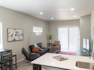 135-137 Harvey Dr, Waterloo, IA 50701