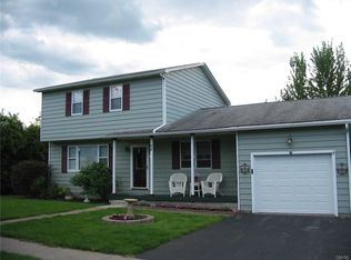 24 Paloma St, Oswego, NY 13126