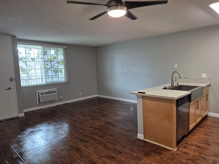 Summerwood Apartment Homes — Photo 47