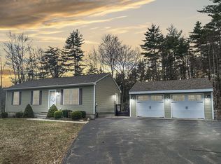 37 School House Ln, Lebanon, ME 04027
