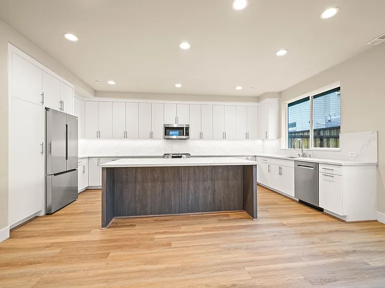 3036 W Byron Rd — Photo 4