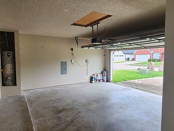 5th image of 7805 Kinman Ln