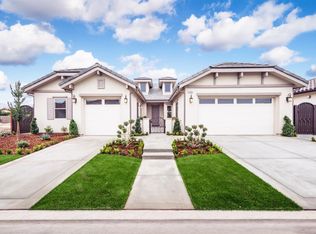 1564 N Middleburg Ln, Clovis, CA