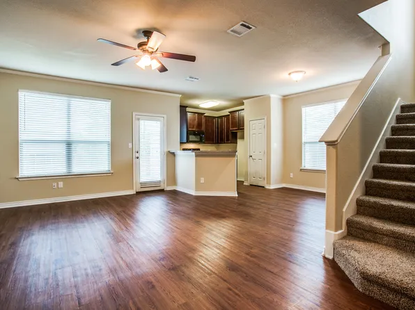 450 Woodgrove Dr #B, Lake Dallas, TX 75068