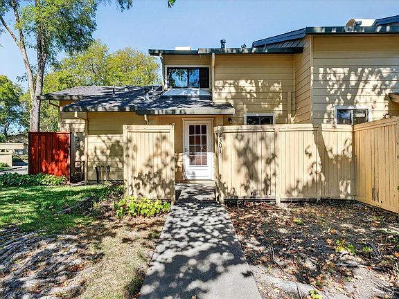 3rd image of 2301 Woodlake Drive