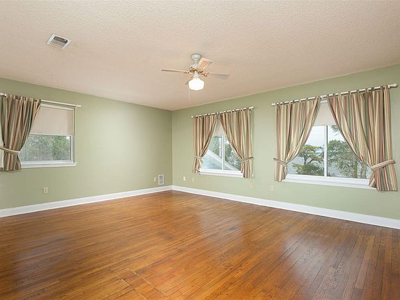 5th image of 12490 Lillian Hwy