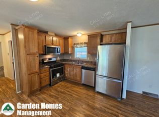 26 Willow Tree Cir, Clark Mills, NY 13321