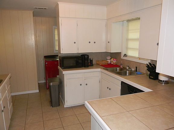 5th image of 6207 Kathy Dr