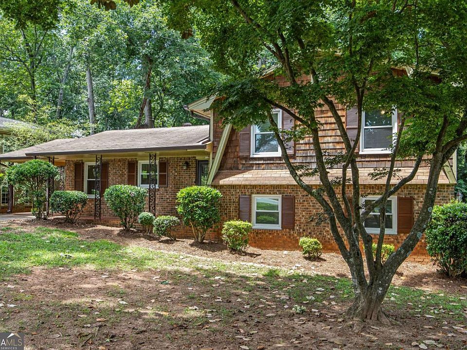 1st image of 3894 Maplewood Dr