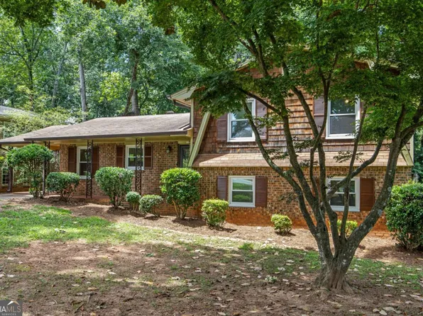 3894 Maplewood Dr, Decatur, GA 30035