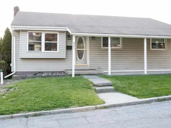 921 Quarry St, Gallitzin, PA 16641