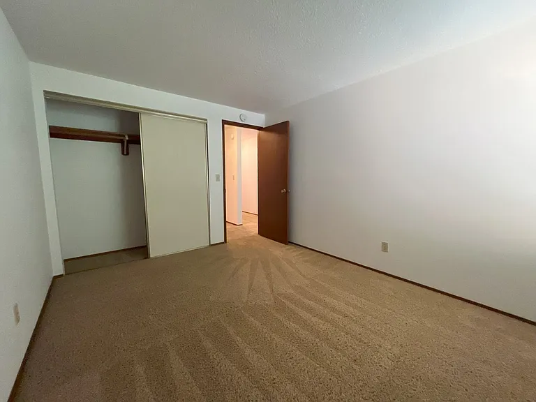 Lovely Main Level 1 Bedroom! Bike storage and 1 assigned parking space included! — Photo 15