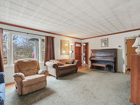 3rd image of 505 Stevenson Rd