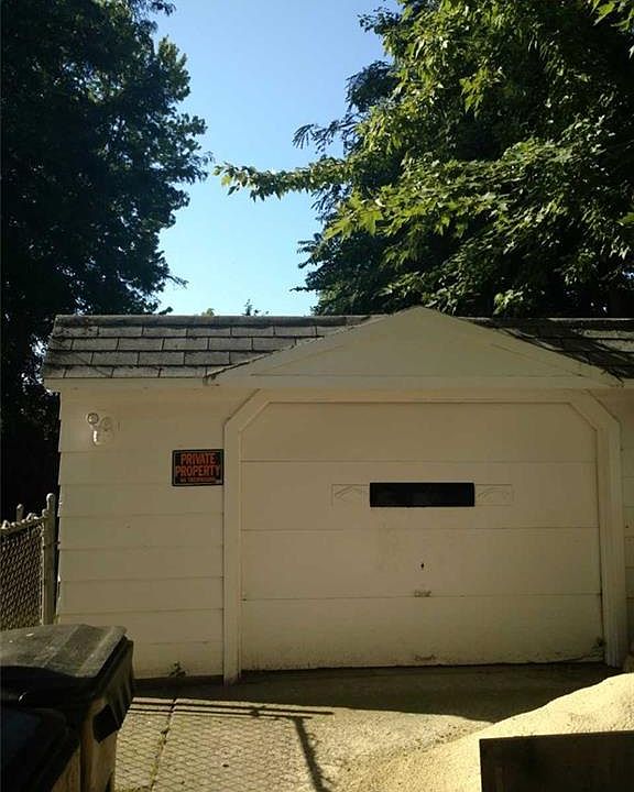 2nd image of 232 7th St