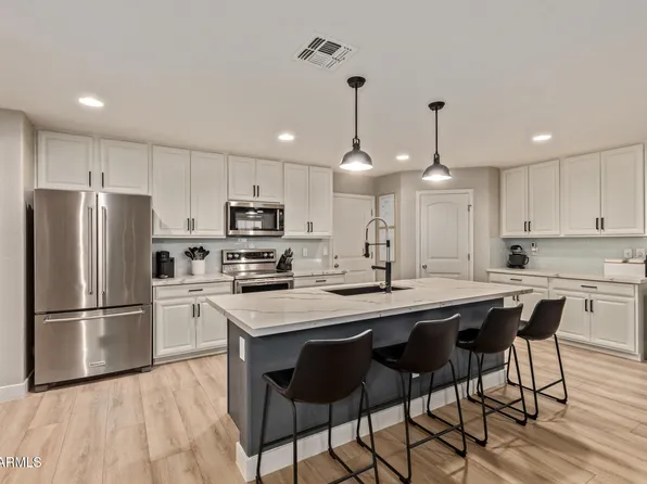 2913 E BINNER Drive, Chandler, AZ 85225