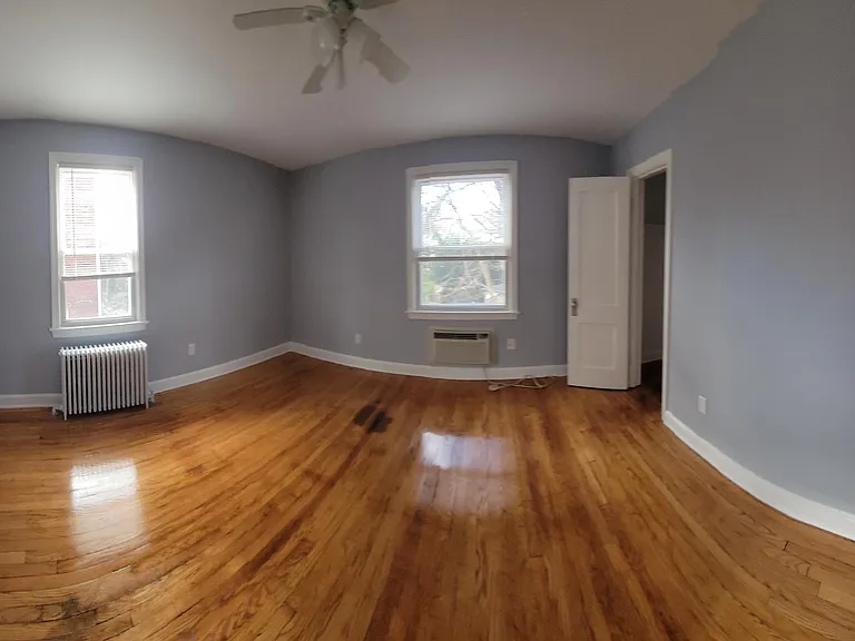 814 Greenwood Cir #2 — Photo 49