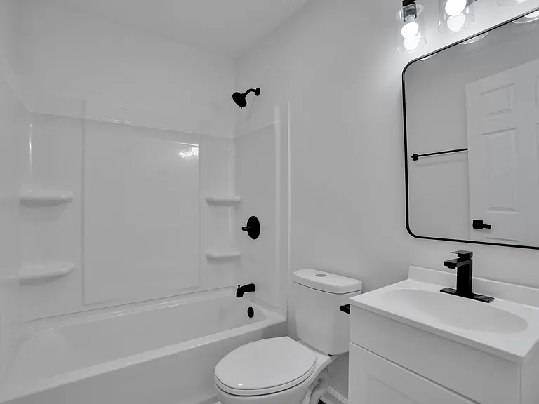 1857 Memorial Dr — Photo 23