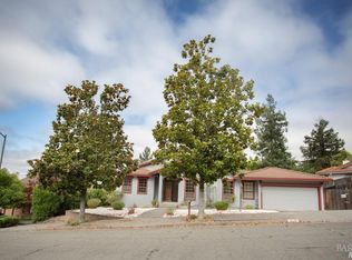 613 Rinaldo St, Santa Rosa, CA 95409