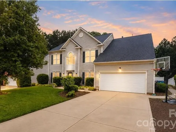 2435 Smith Cove Rd, Denver, NC 28037